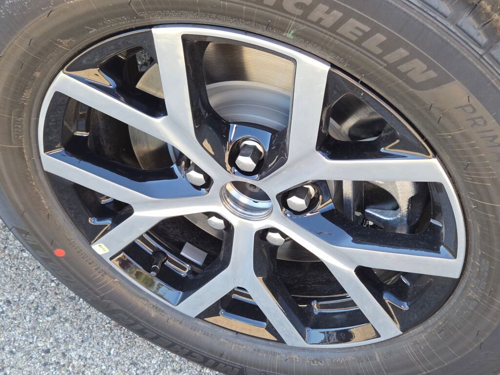 New 2025 Jeep Grand Cherokee L Limited image 16