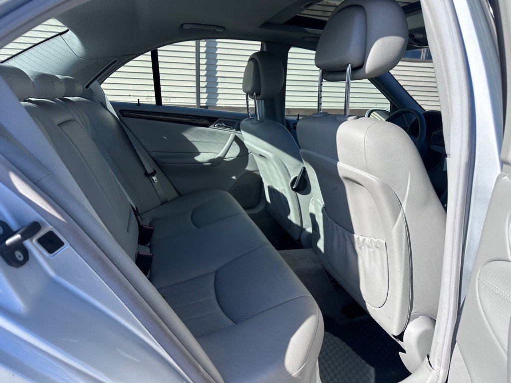 Used 2007 Mercedes-Benz C 280 4MATIC Sedan image 9