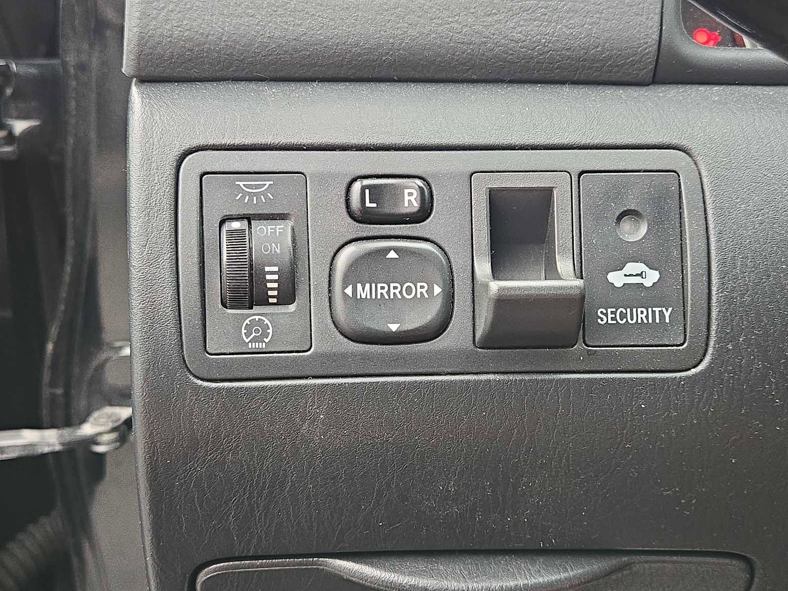 Used 2005 Toyota Corolla S FWD image 22