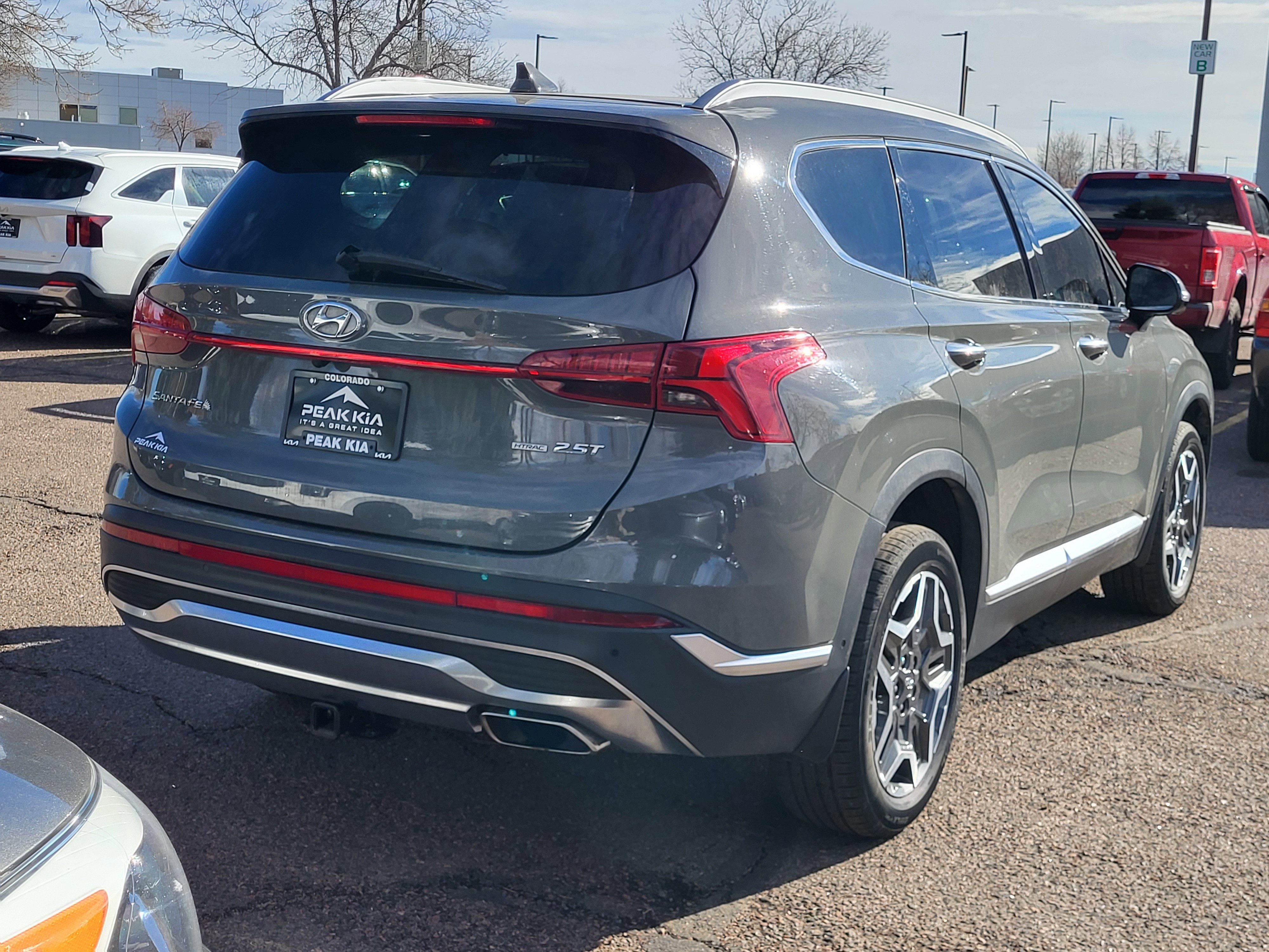 Used 2021 Hyundai Santa Fe Limited image 3