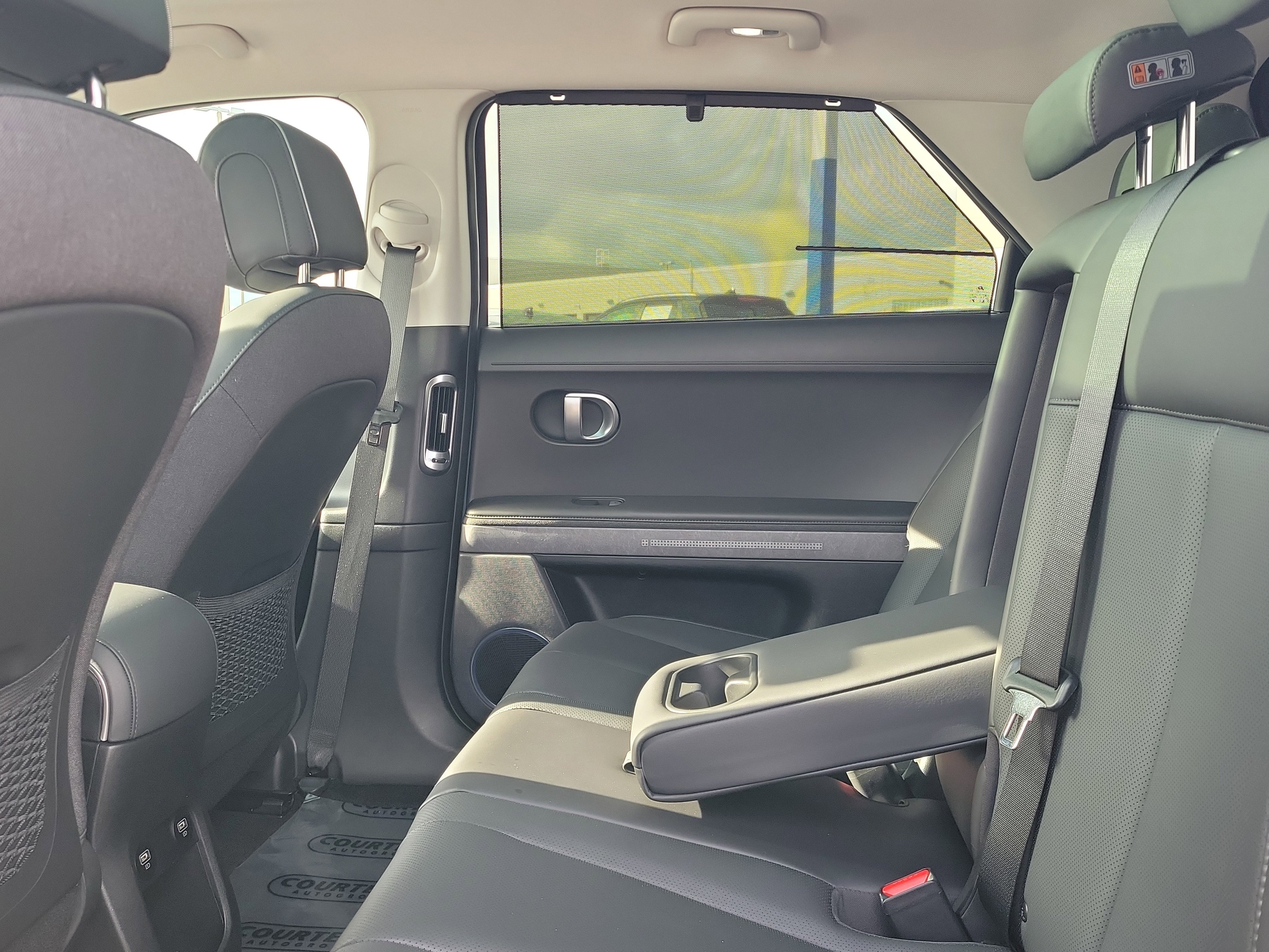 Certified 2023 Hyundai Ioniq 5 Limited w/ Cargo Package image 12