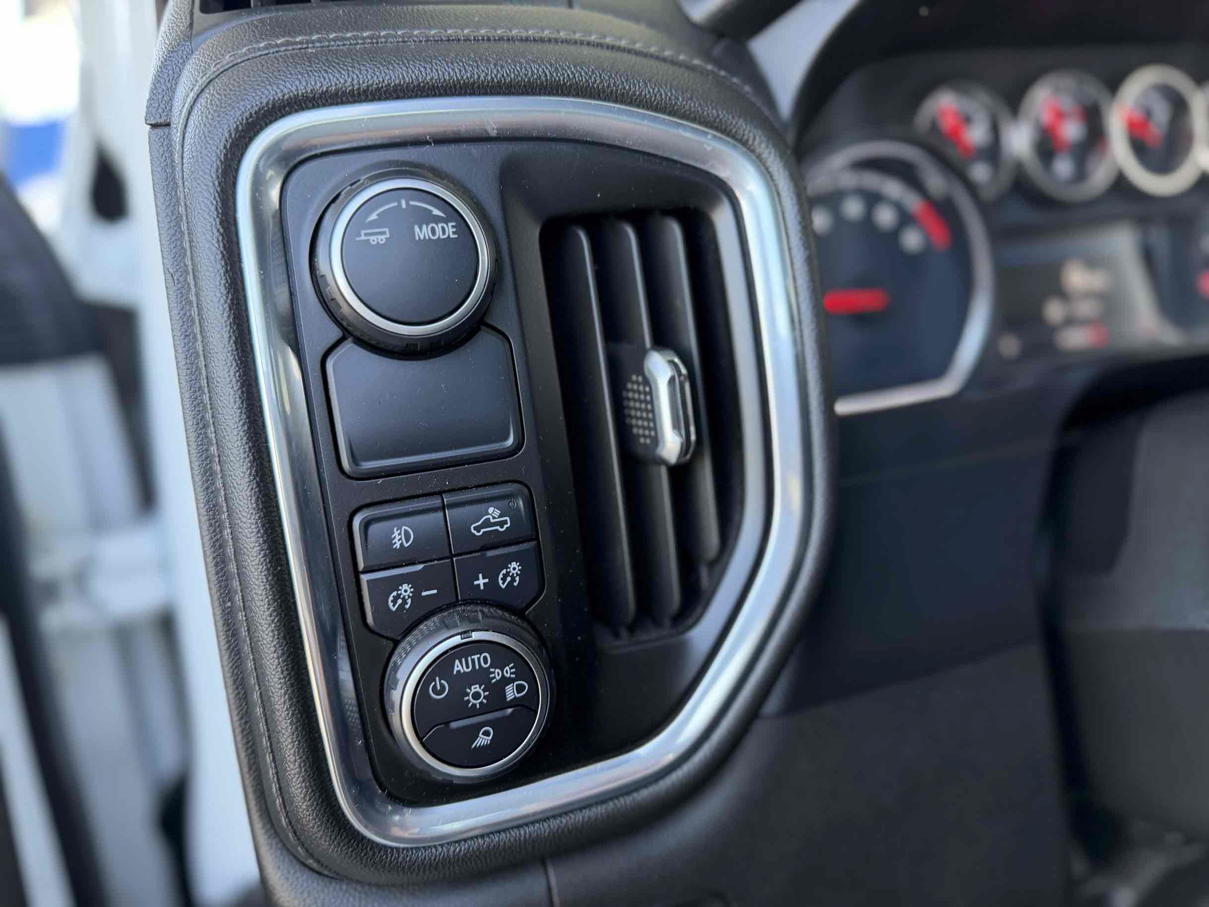 Used 2022 Chevrolet Silverado 2500 LT w/ Convenience Package RWD image 19
