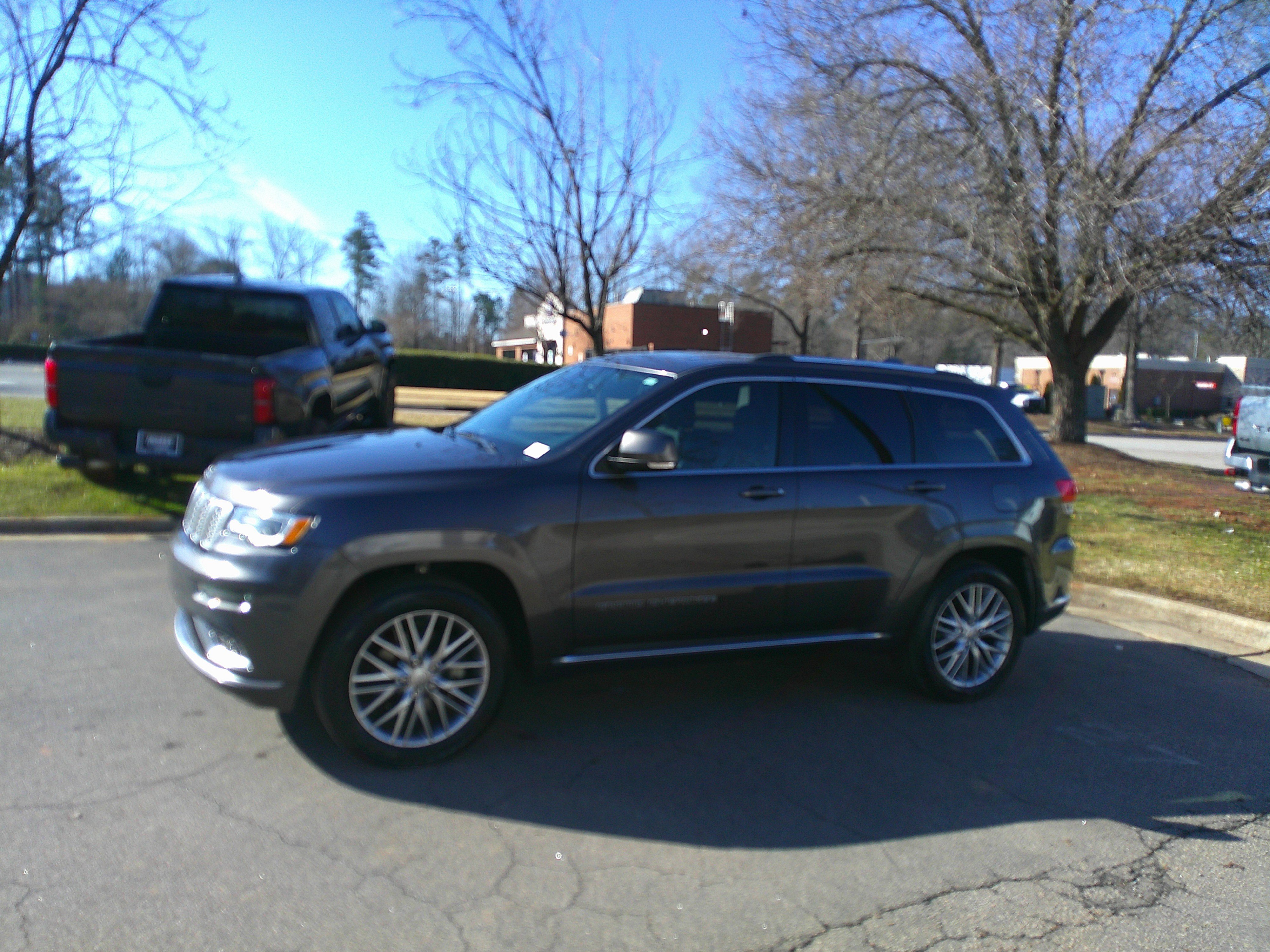 Used 2017 Jeep Grand Cherokee Summit w/ Platinum Series Group image 8