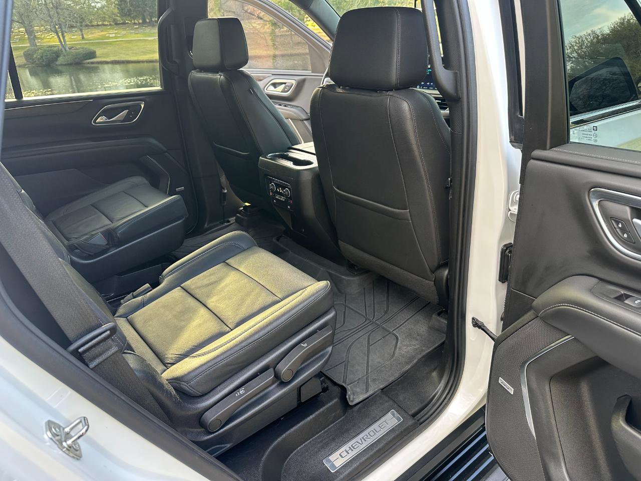 Used 2022 Chevrolet Tahoe LT w/ Luxury Package image 25