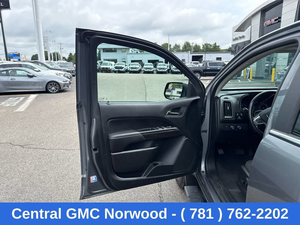 Certified 2020 GMC Canyon SLE w/ SLE Convenience Package AWD/4WD image 11