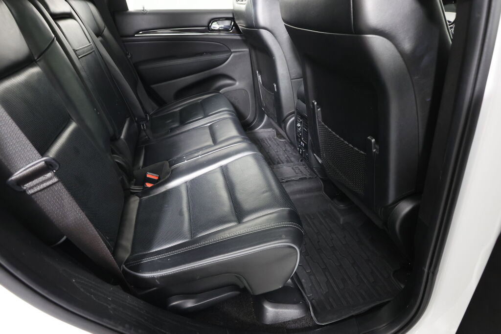 Used 2019 Jeep Grand Cherokee Overland image 24