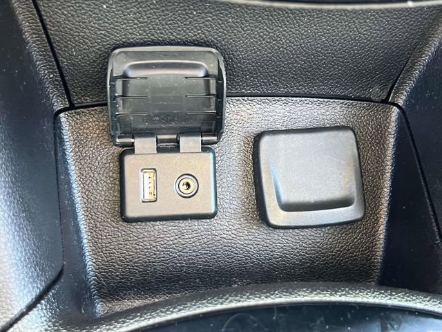 Used 2017 Chevrolet Cruze Premier image 31