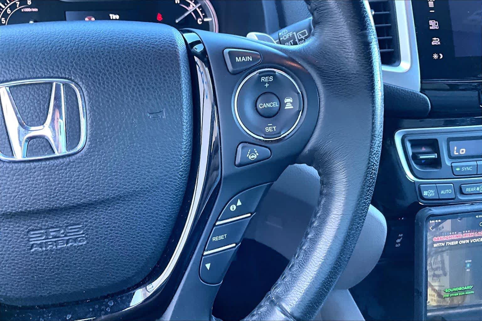 Used 2018 Honda Pilot Touring image 25