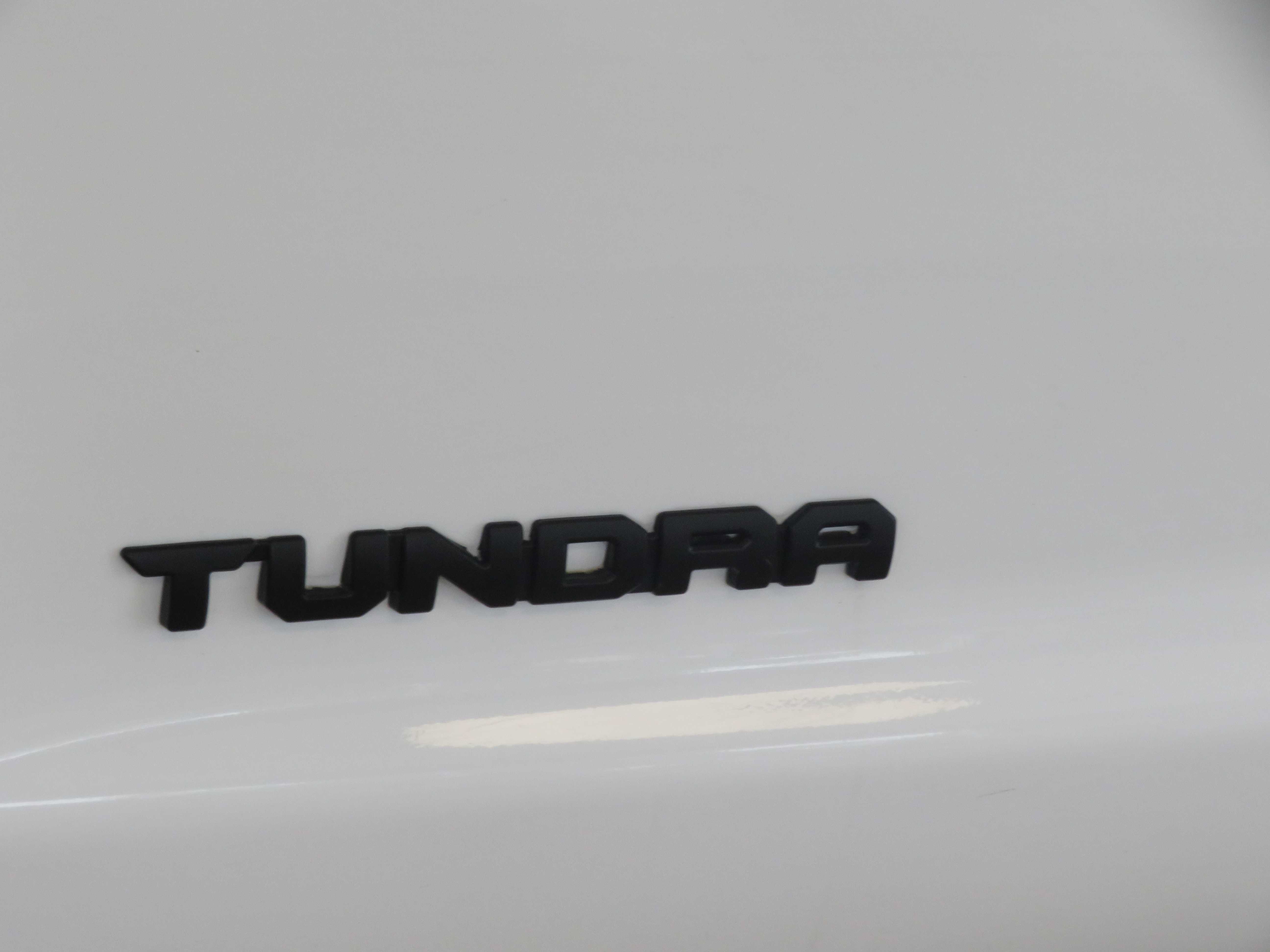 Used 2018 Toyota Tundra SR5 w/ SR5 Upgrade Package AWD/4WD image 79