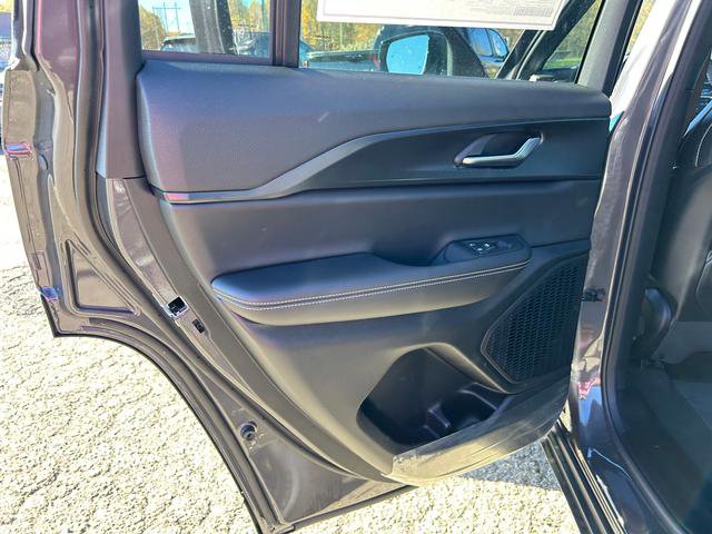 New 2025 Jeep Grand Cherokee 4WD image 9