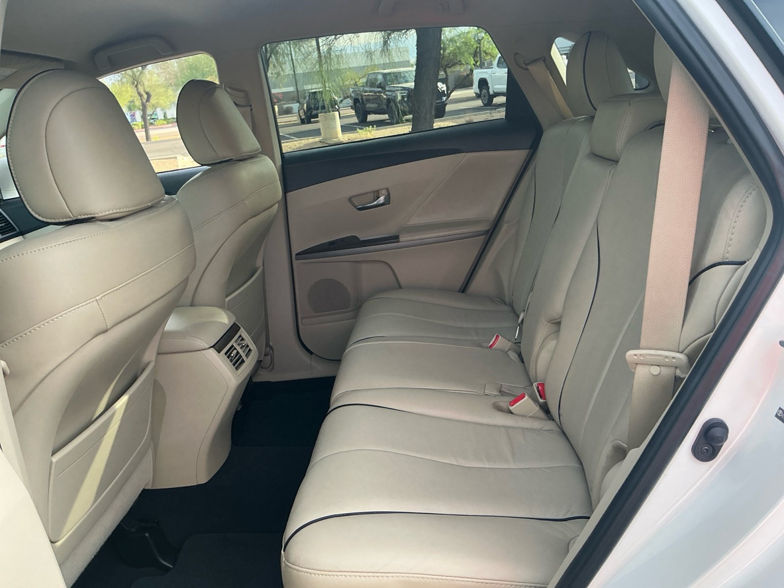 Used 2013 Toyota Venza XLE FWD image 17