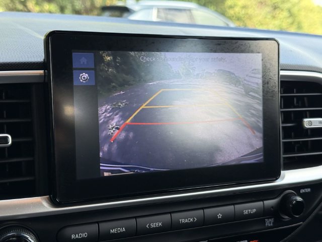 Used 2023 Hyundai Venue SE w/ Cargo Package FWD image 15