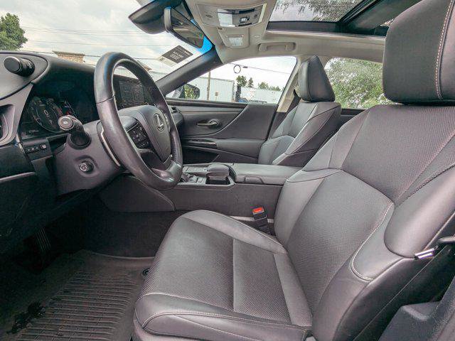 Used 2022 Lexus ES 350 w/ Premium Package image 15
