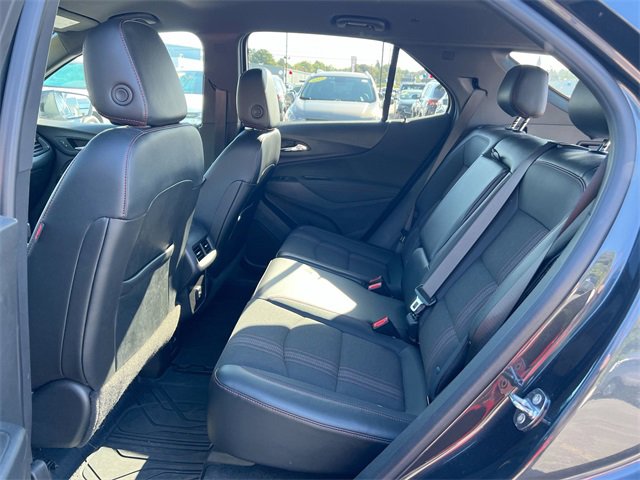 Used 2022 Chevrolet Equinox RS w/ Infotainment Package image 23