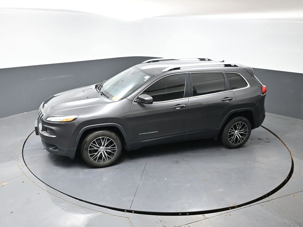 Used 2016 Jeep Cherokee Latitude image 41