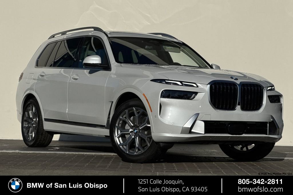 New 2025 BMW X7 xDrive40i w/ Premium Package