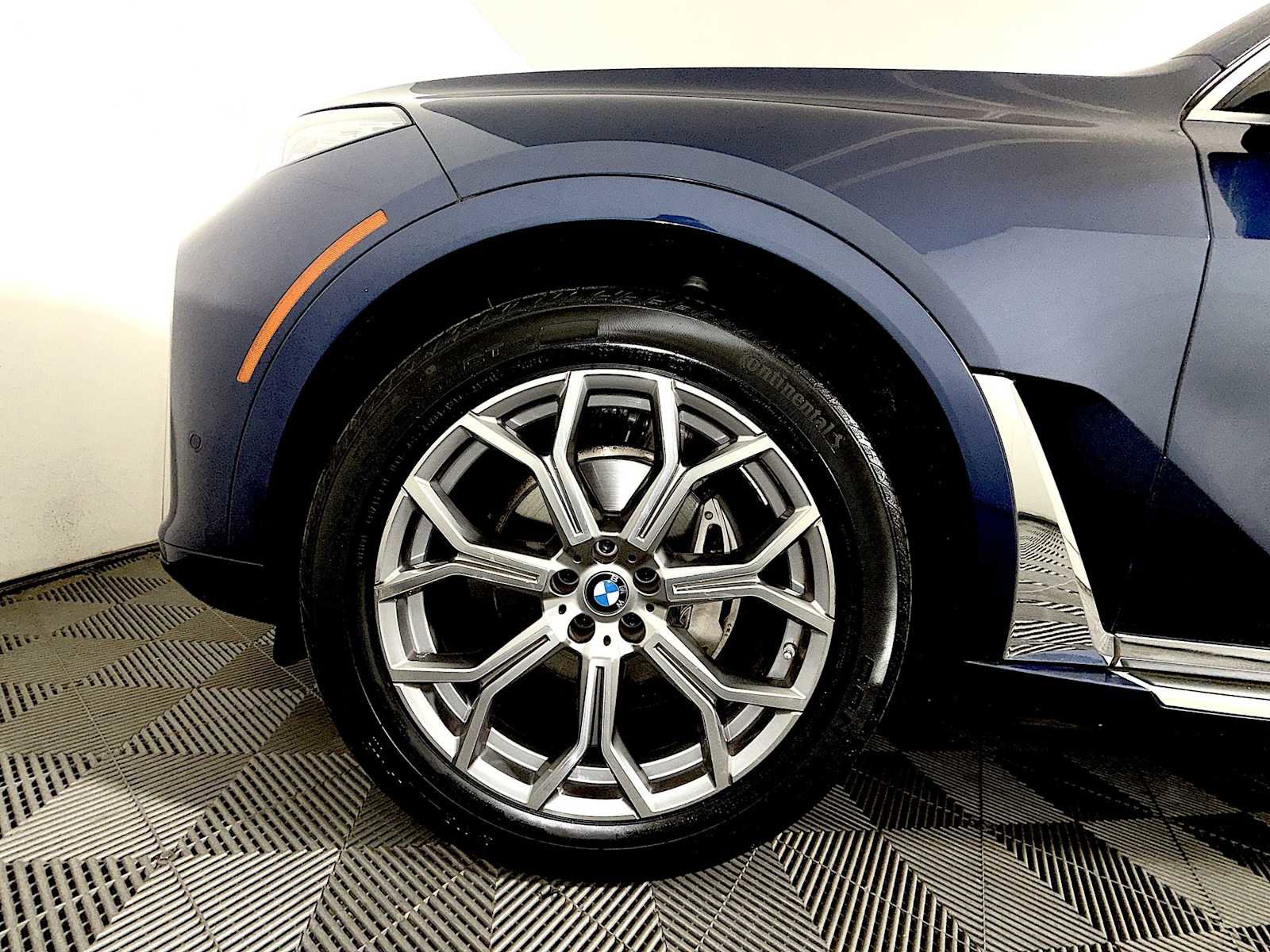 Certified 2022 BMW X7 xDrive40i w/ Premium Package image 8