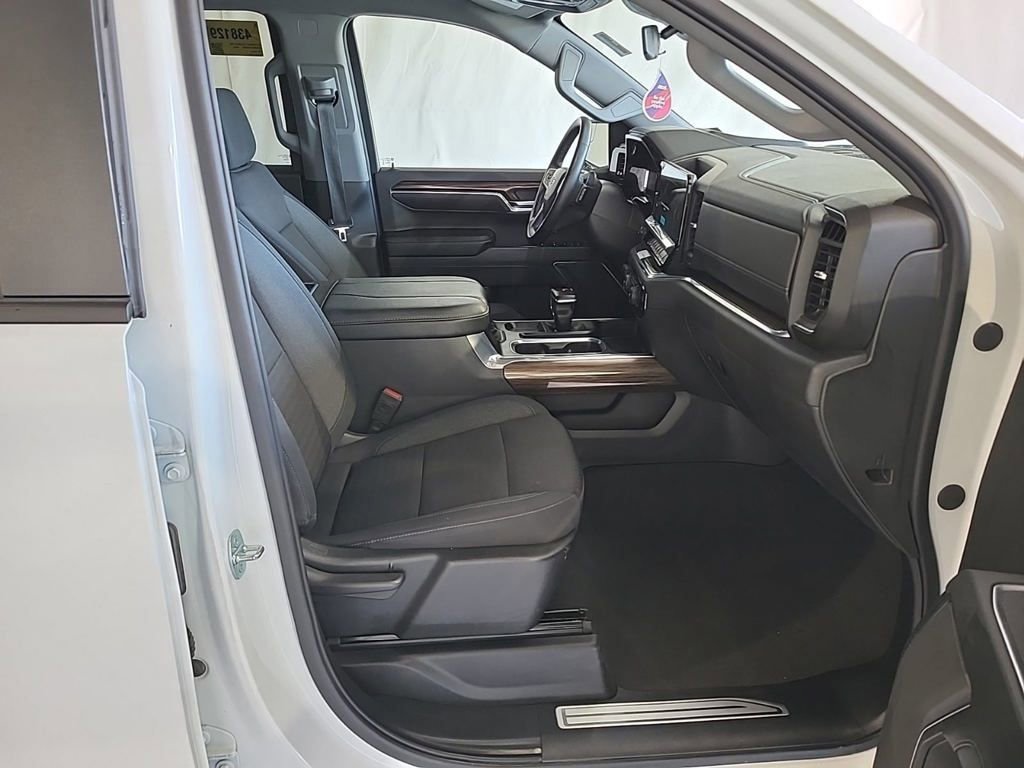 Used 2023 Chevrolet Silverado 1500 LT Trail Boss w/ Protection Package image 12