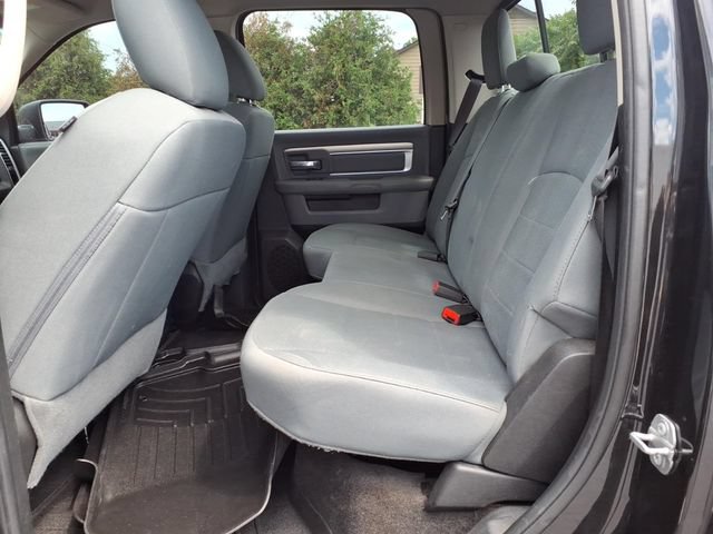 Used 2017 RAM 1500 Classic SLT RWD image 9