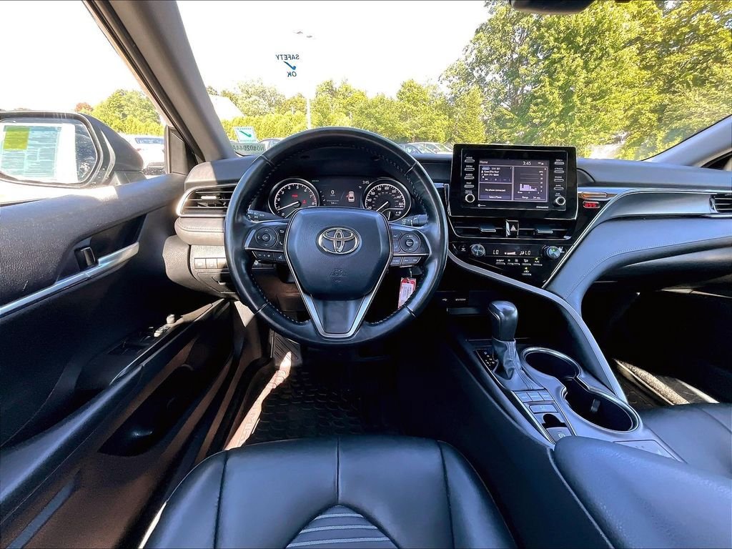 Used 2024 Toyota Camry SE w/ Cold Weather Package AWD/4WD image 17