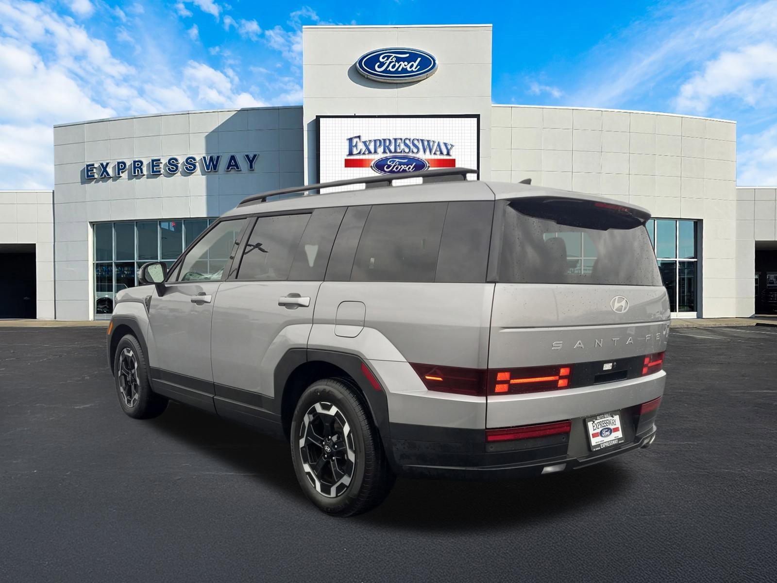 Used 2025 Hyundai Santa Fe SEL image 8