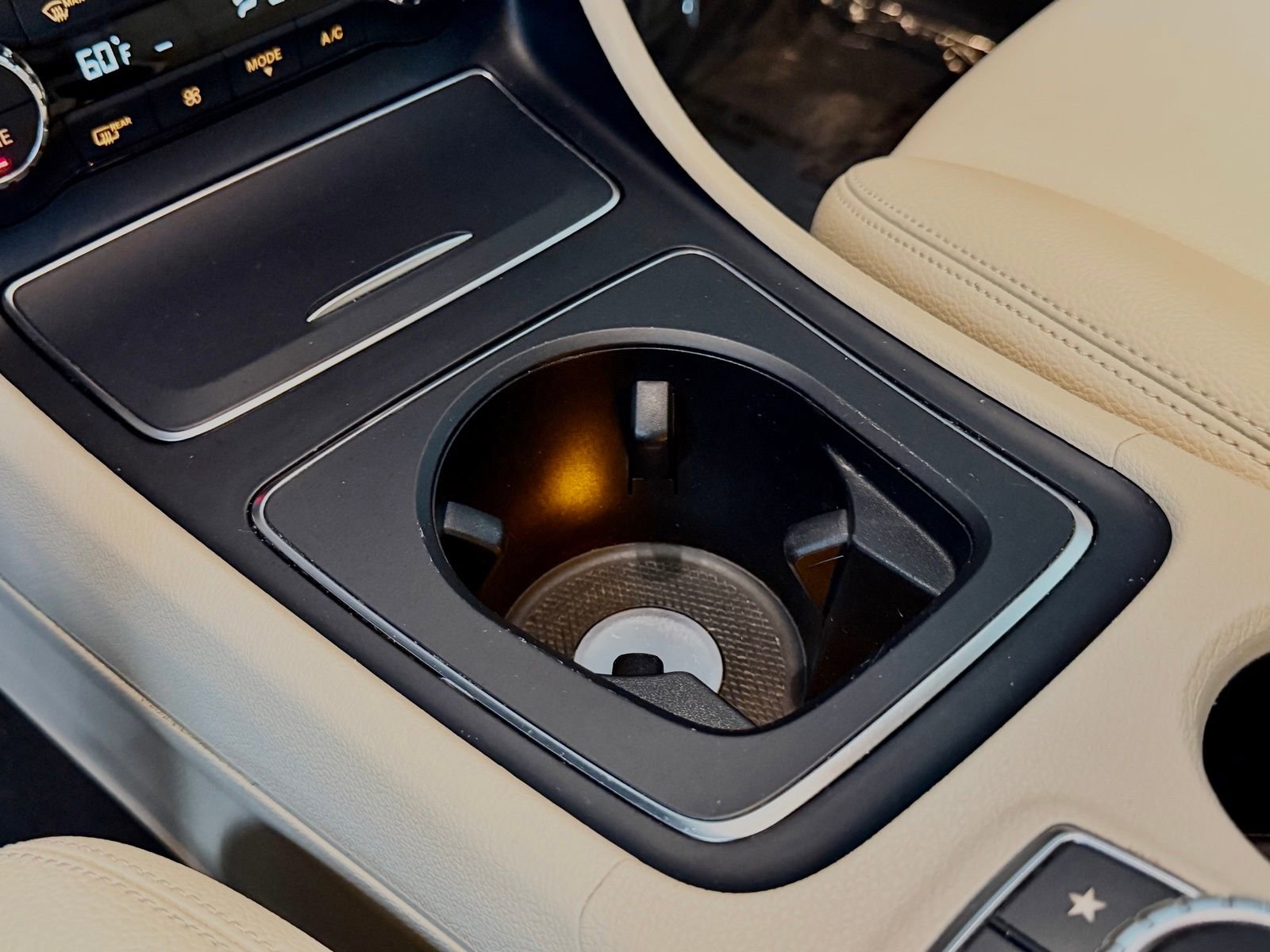 Used 2018 Mercedes-Benz GLA 250 4MATIC image 34