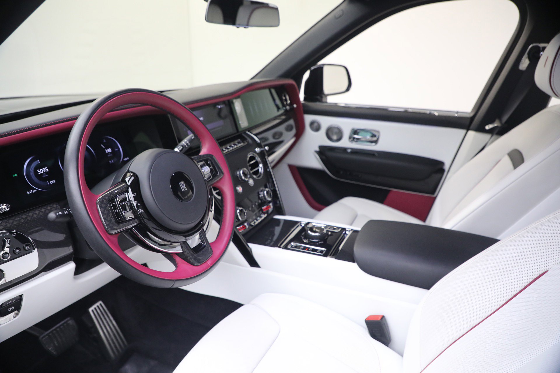 Certified 2025 Rolls-Royce Cullinan Black Badge image 14