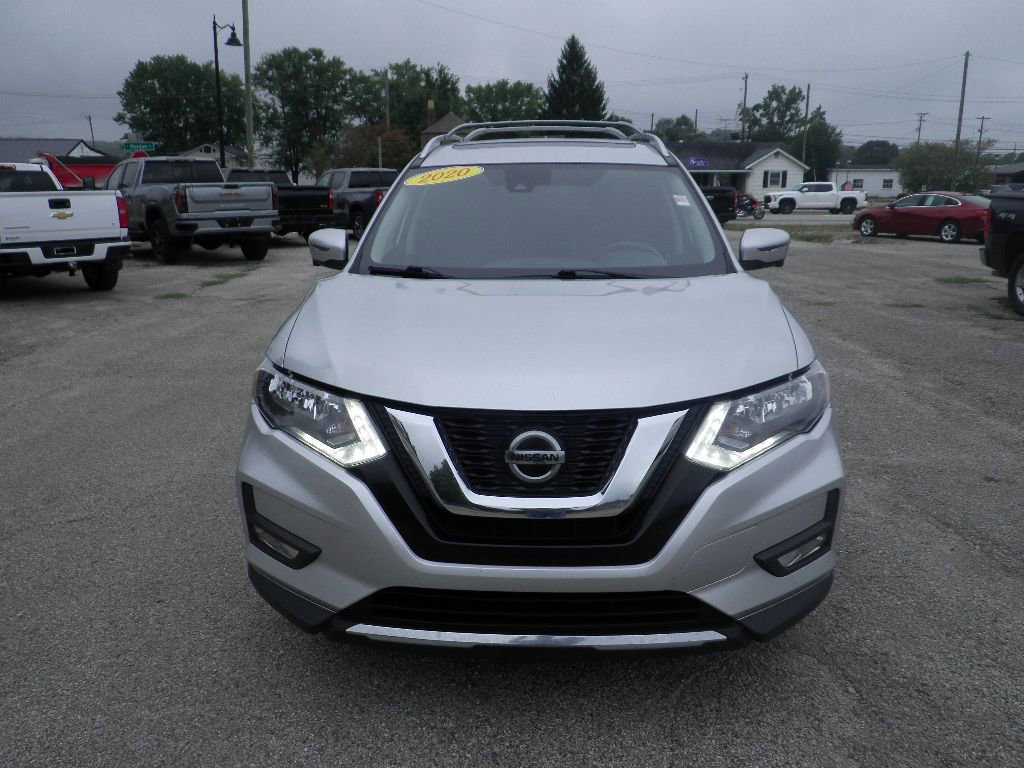 Used 2020 Nissan Rogue SV w/ Sun & Sound Touring Package image 2