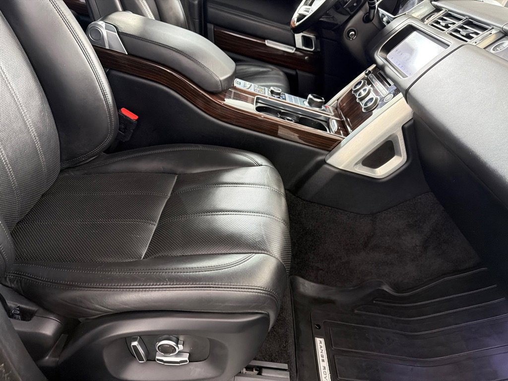 Used 2017 Land Rover Range Rover Supercharged image 25
