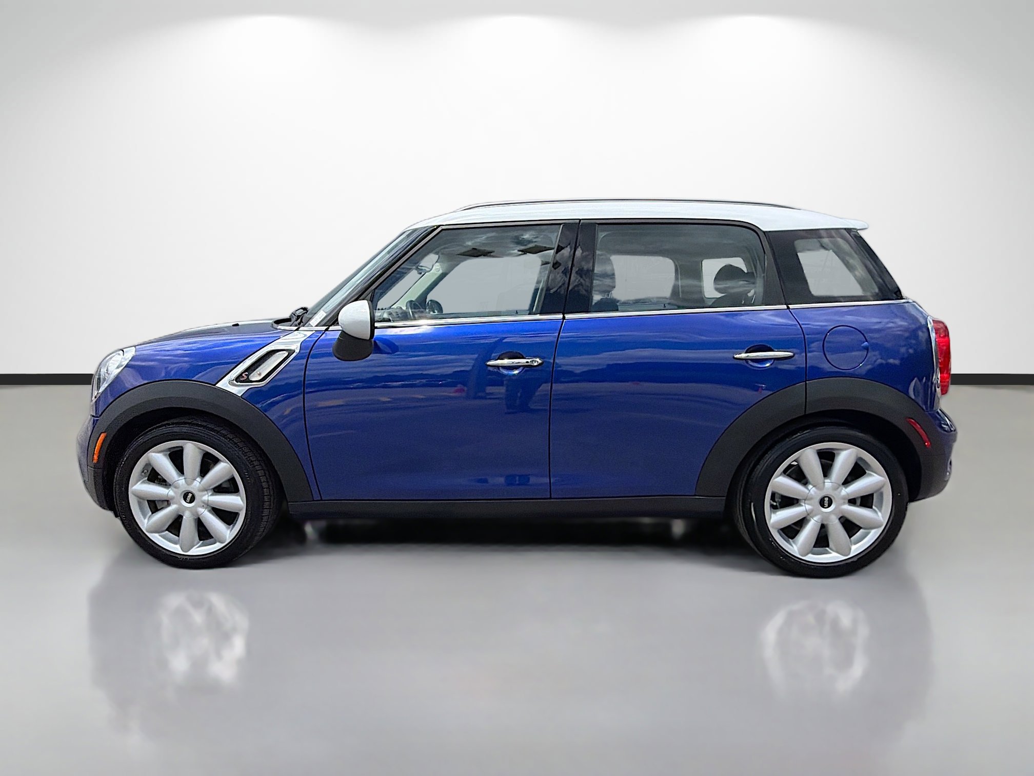 Used 2016 MINI Cooper Countryman S FWD image 6