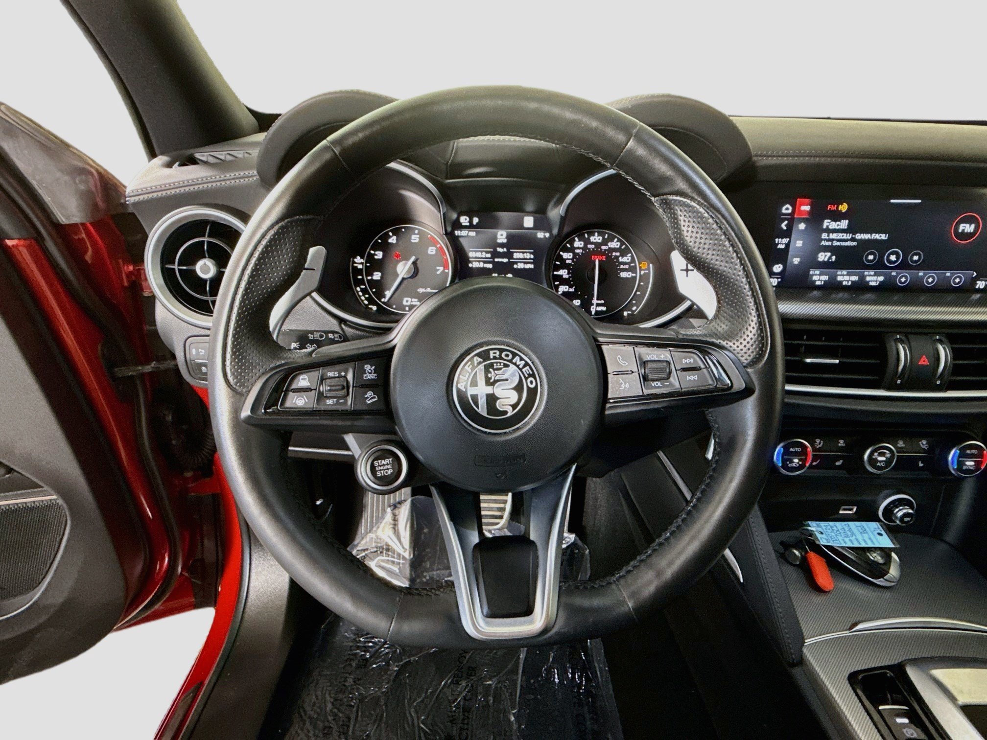 Used 2023 Alfa Romeo Stelvio Veloce AWD/4WD image 13