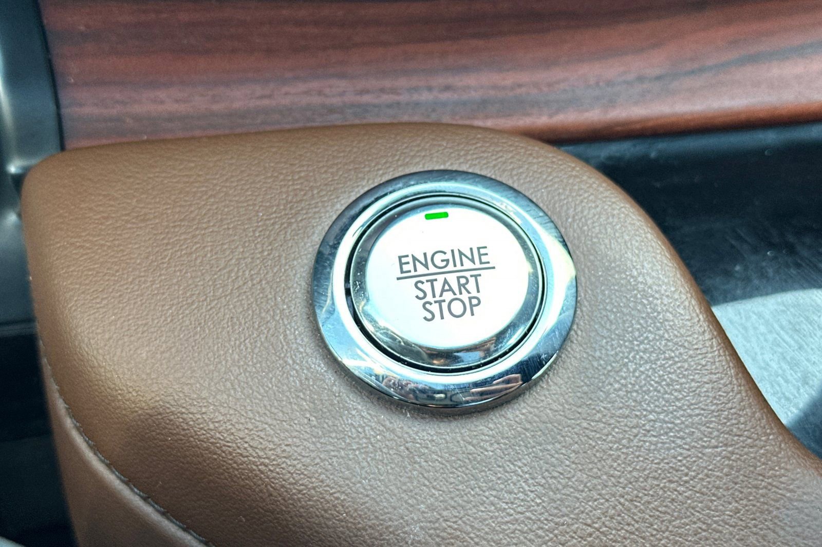 Certified 2023 Lincoln Aviator Reserve w/ Equipment Group 201A image 23