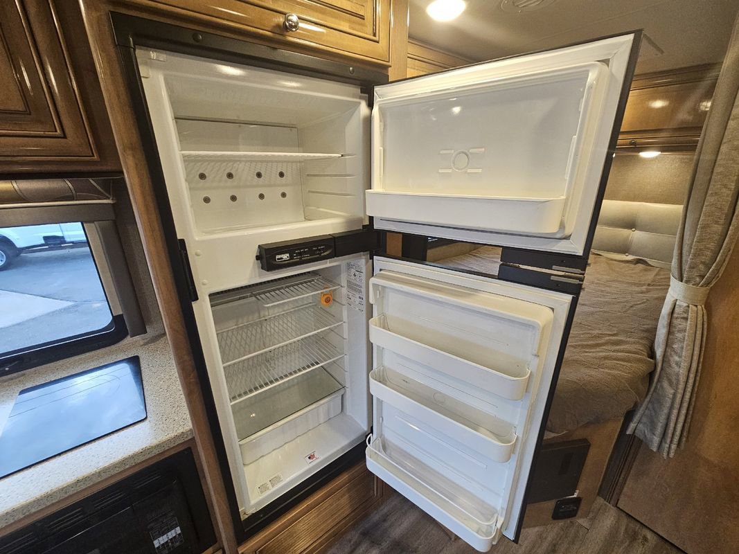 Used 2017 Mercedes-Benz Sprinter 3500 image 30