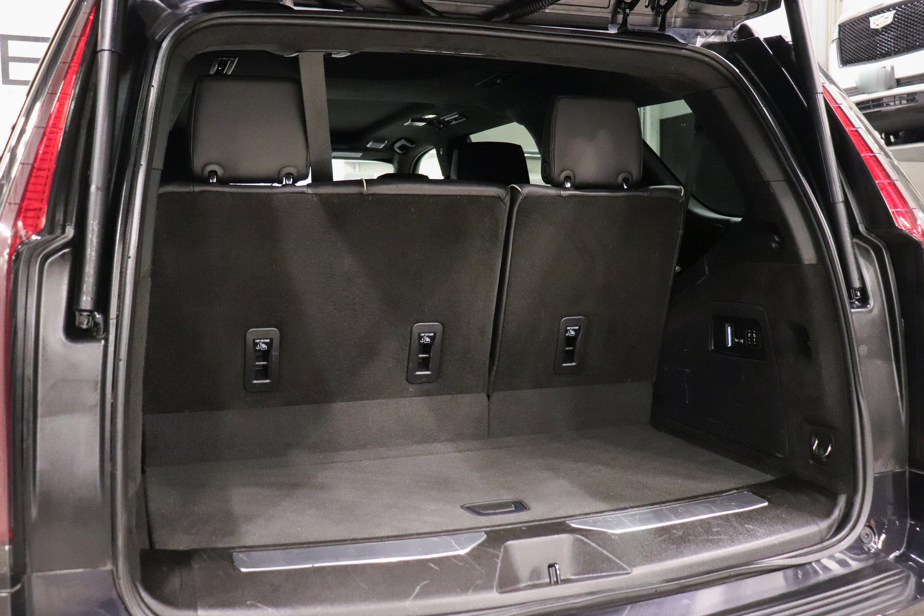 Certified 2023 Cadillac Escalade Sport Platinum w/ LPO, ONYX Package image 10