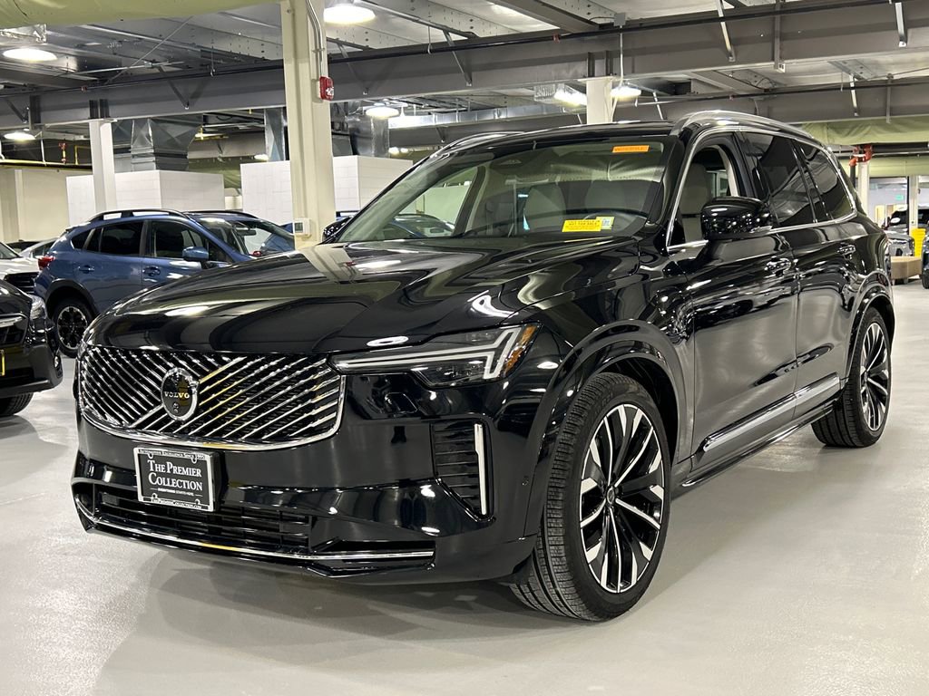Certified 2025 Volvo XC90 T8 Ultra AWD/4WD image 5