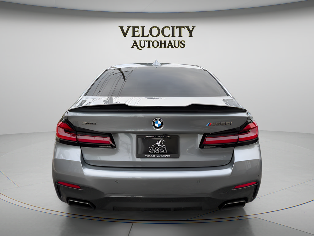 Used 2021 BMW M550i xDrive w/ Parking Assistance Package AWD/4WD image 6
