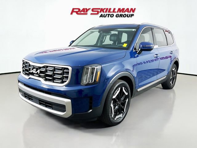Used 2023 Kia Telluride S w/ S Sunroof Package image 3