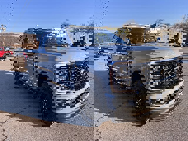 New 2026 Ford F350 4x4 Crew Cab Super Duty image 1