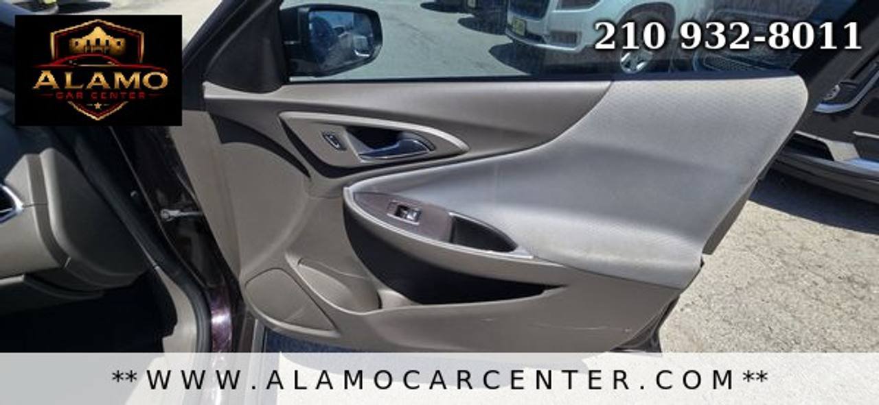 Used 2020 Chevrolet Malibu LT FWD image 18