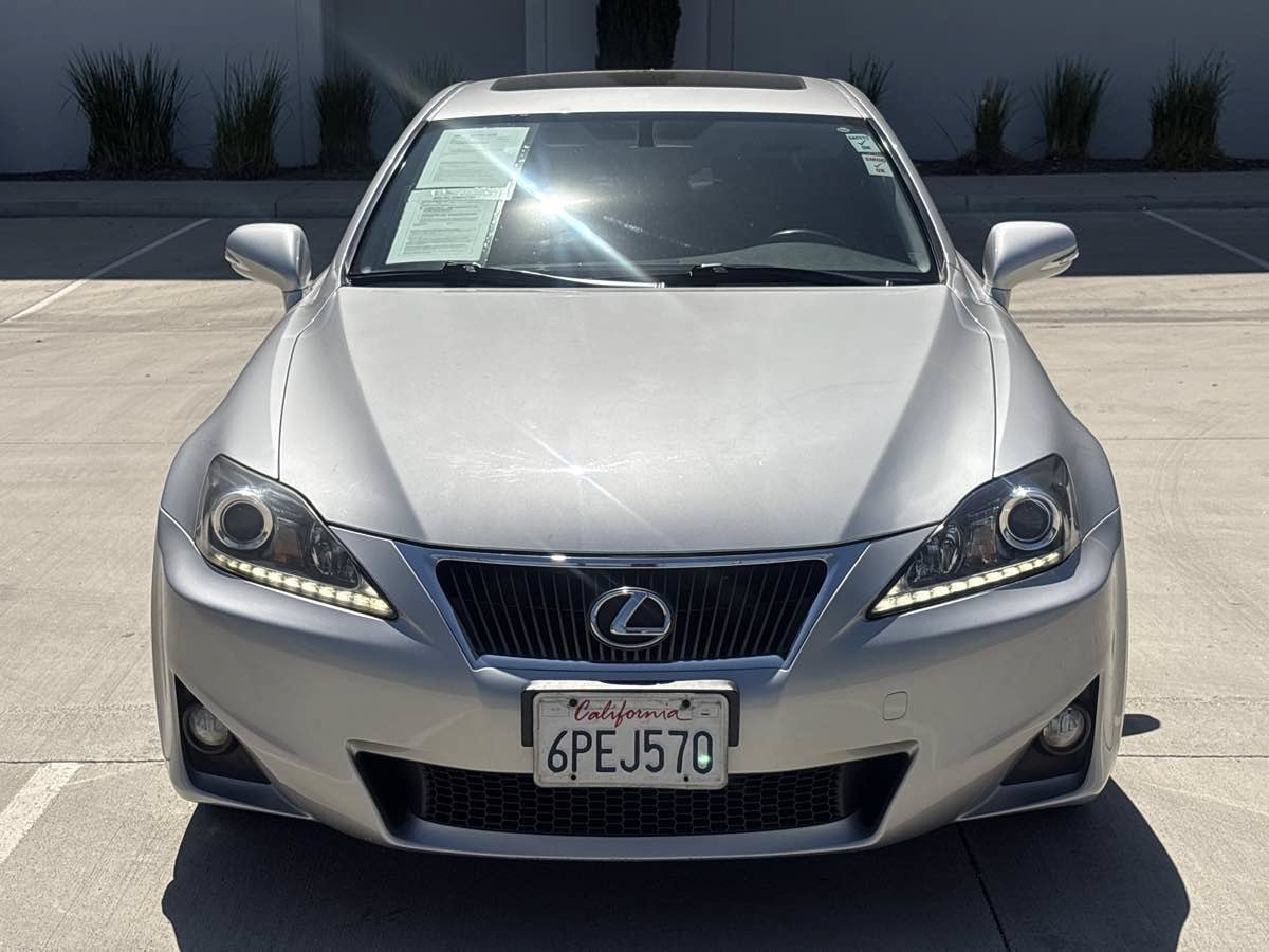 Used 2011 Lexus IS 250 w/ Premium Pkg Value Edition RWD image 8
