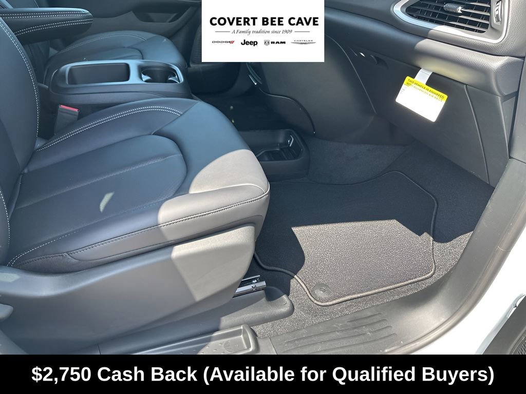 New 2026 Chrysler Voyager LX image 26