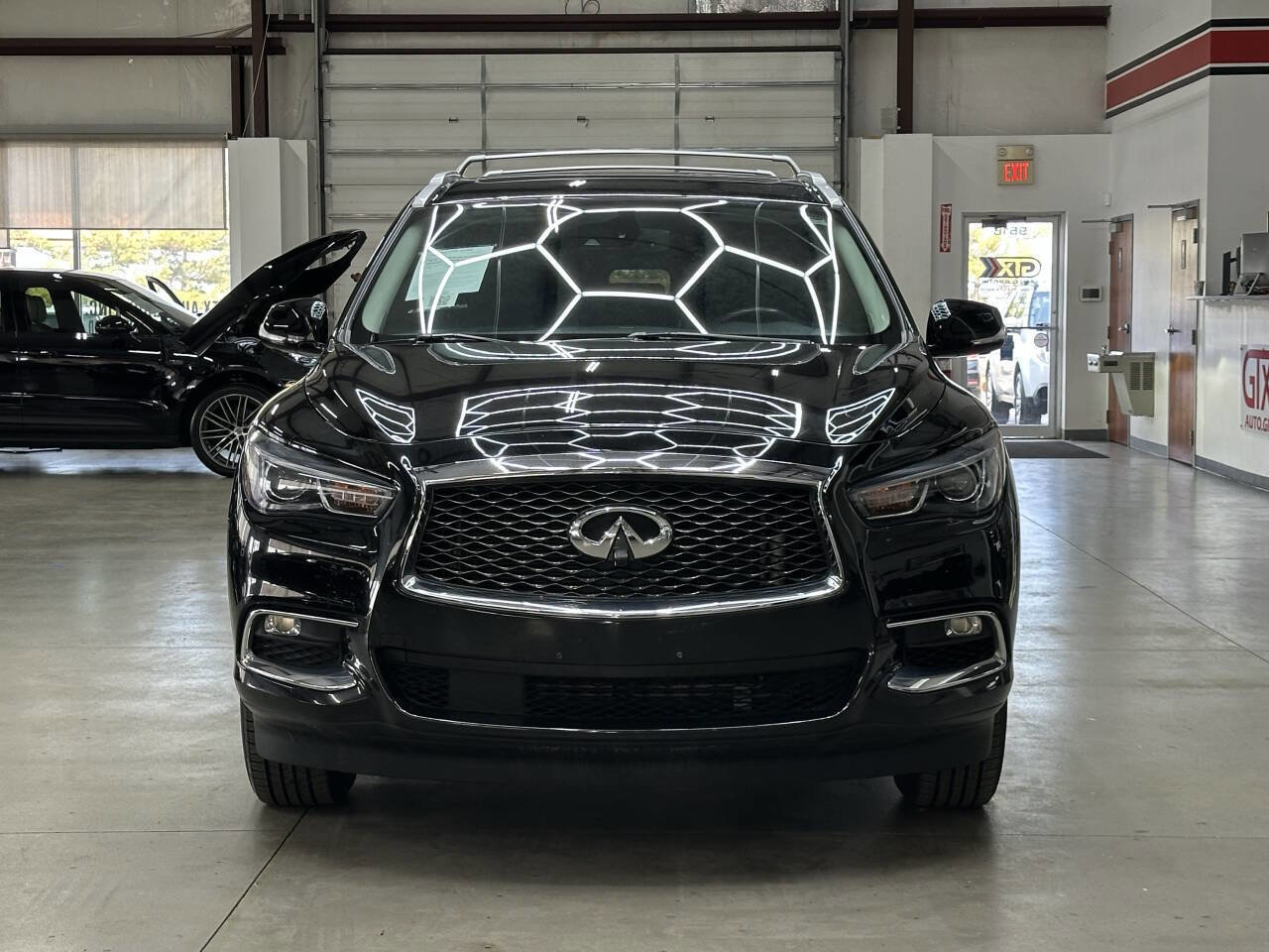 Used 2019 INFINITI QX60 Luxe w/ Essential Package image 6
