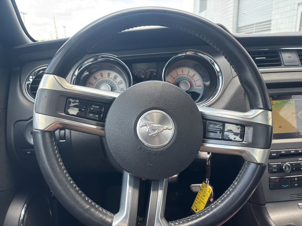 Used 2010 Ford Mustang GT Premium RWD image 17