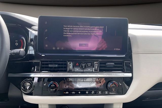 New 2026 Nissan Pathfinder SL image 6