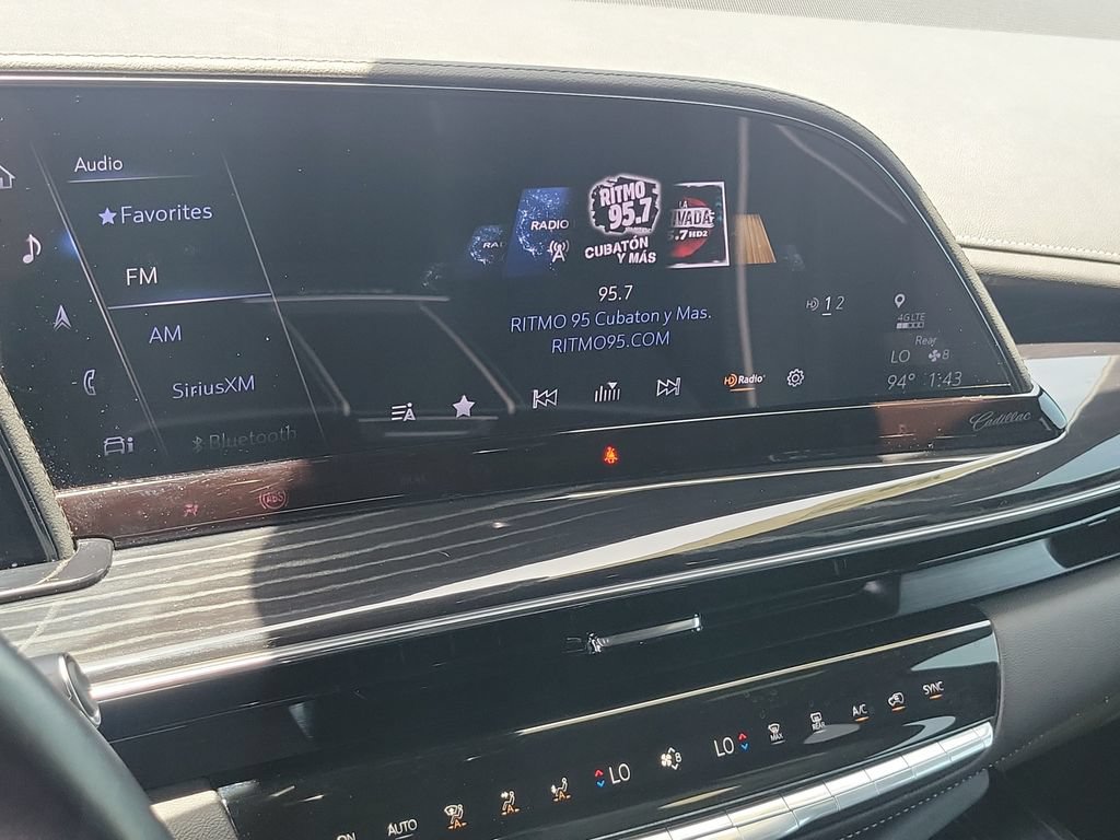 Used 2024 Cadillac Escalade Sport AWD/4WD image 18