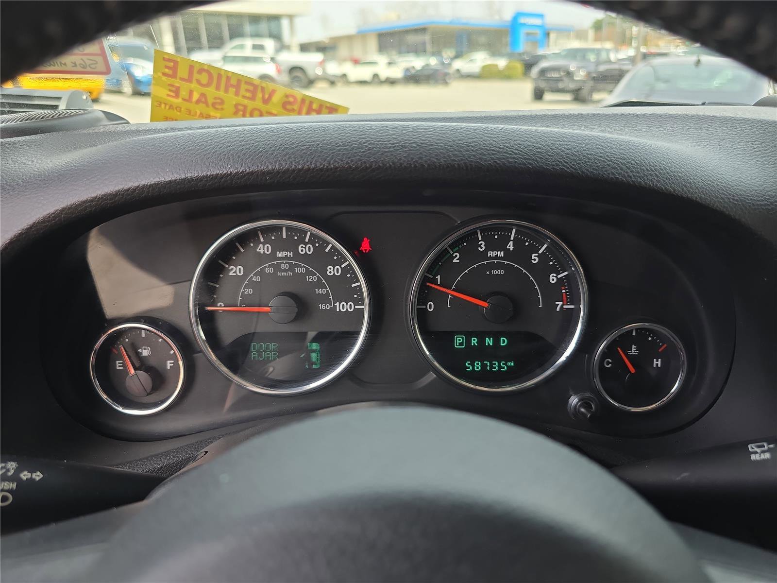 Used 2018 Jeep Wrangler Unlimited Sahara w/ Connectivity Group image 29