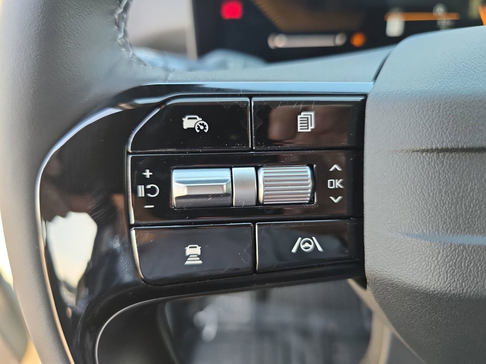 New 2026 Kia Sorento EX w/ EX Premium Package FWD image 19