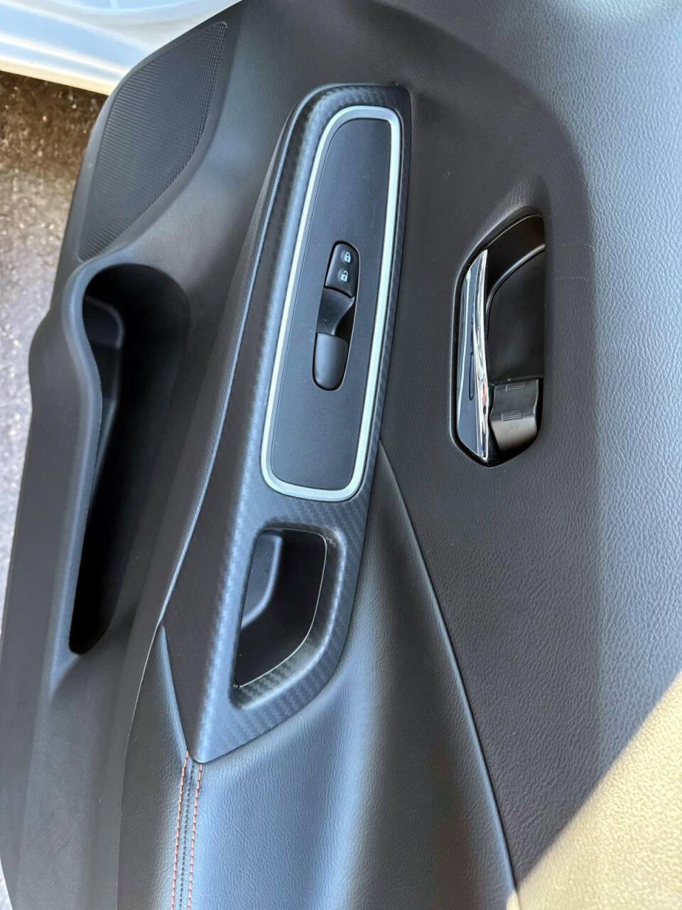 Used 2023 Nissan Versa SR w/ Trunk Package image 9