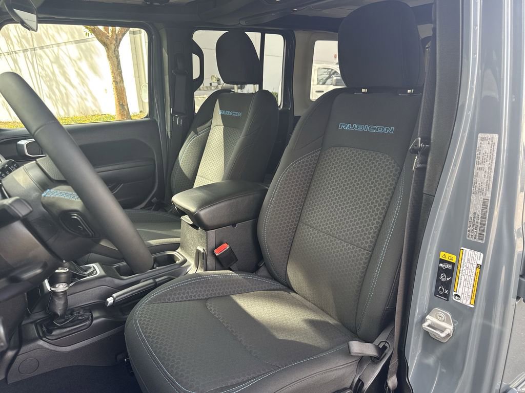 Used 2025 Jeep Wrangler Unlimited Rubicon 4xe w/ Convenience Group image 13