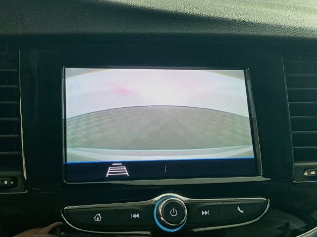 Used 2022 Buick Encore Preferred w/ Safety Package FWD image 22
